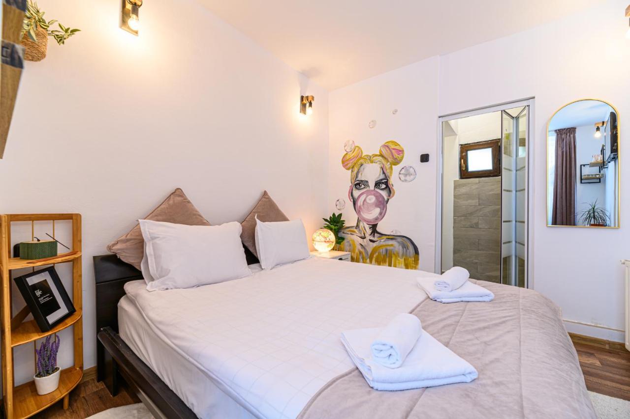Backpacker'S Room บราชอฟ ภายนอก รูปภาพ